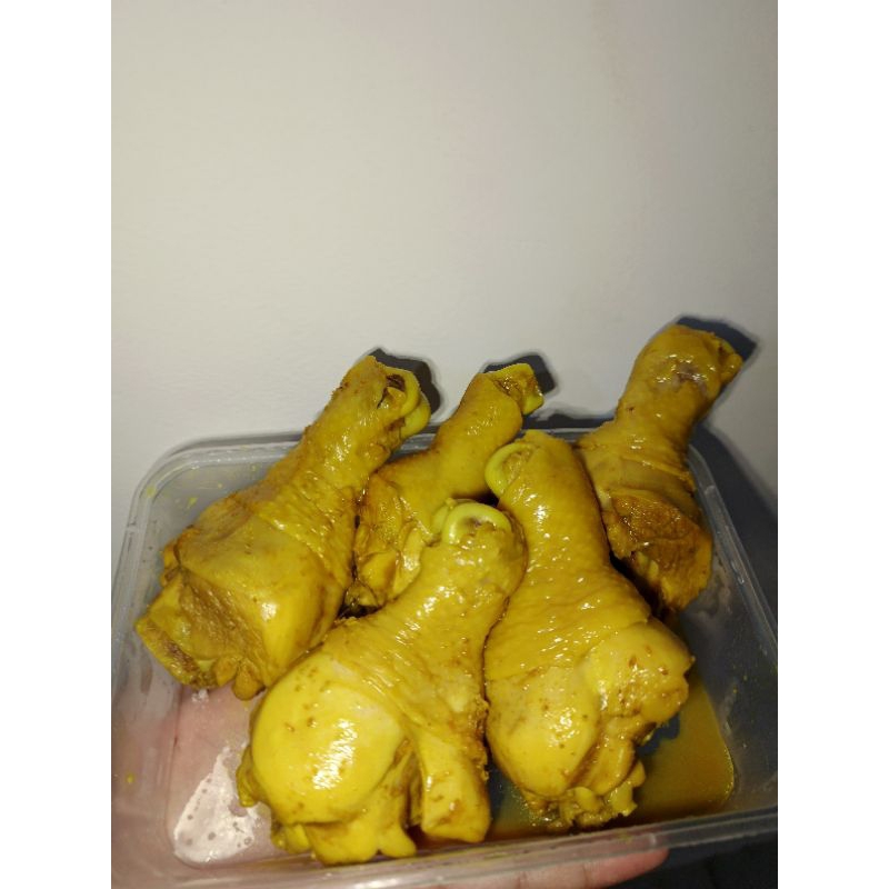 

AYAM UNGKEP BUMBU KUNING || FREE KEREMESAN || 500 gr atau ± 5 pcs
