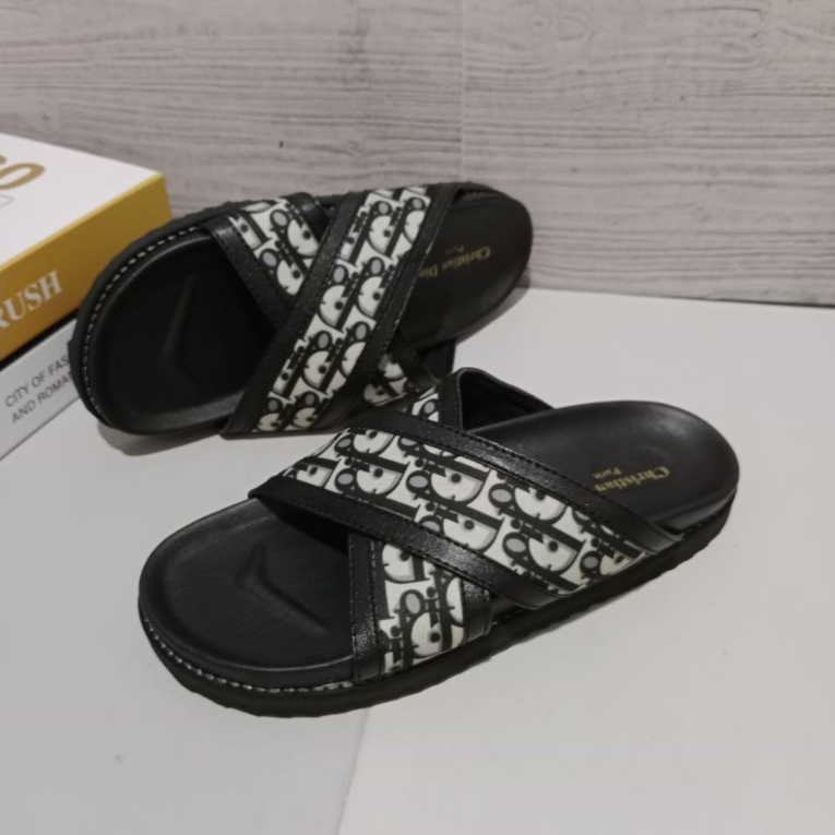 MEEREDEL FOOTWEAR - Sandal Pria Dan Wanita DIOR Kokop Silang Bestseller