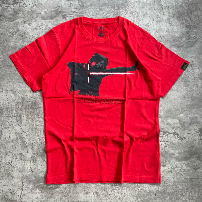 Kaos Uniqlo x Star Wars