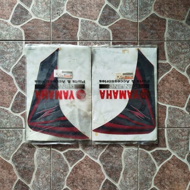 Stiker Striping Bagian Sayap Jupiter Z Robot 115 Merah Original