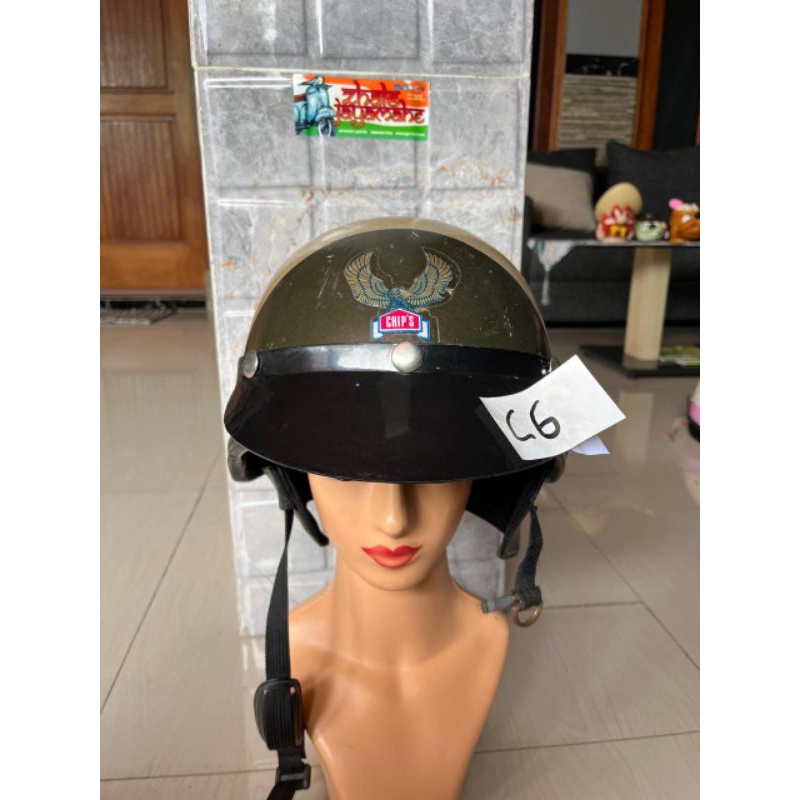 HELM VINTAGE Helm Chips Vespa Ori Cokelat