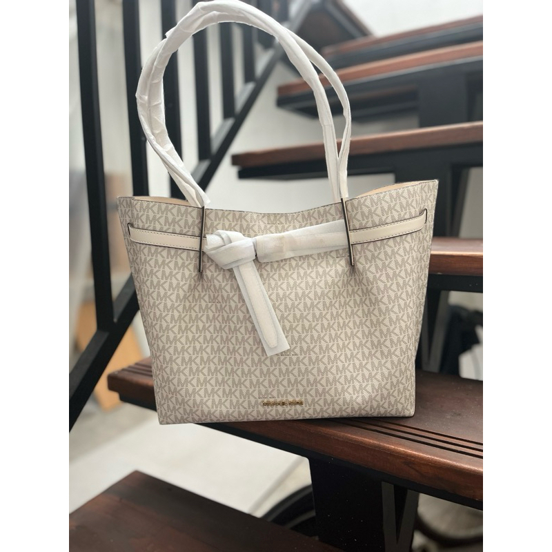 MK tote Emilia