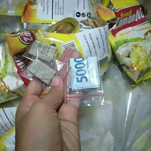 

Snack zaman now berhadiah uang tunai / ciki termurah / snack berhadiah / snack viral / new terbaru