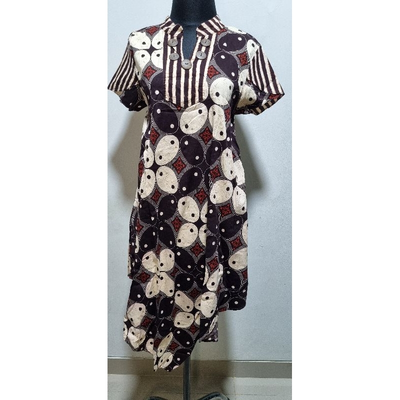 Gaun Batik Wanita Lengan Pendek