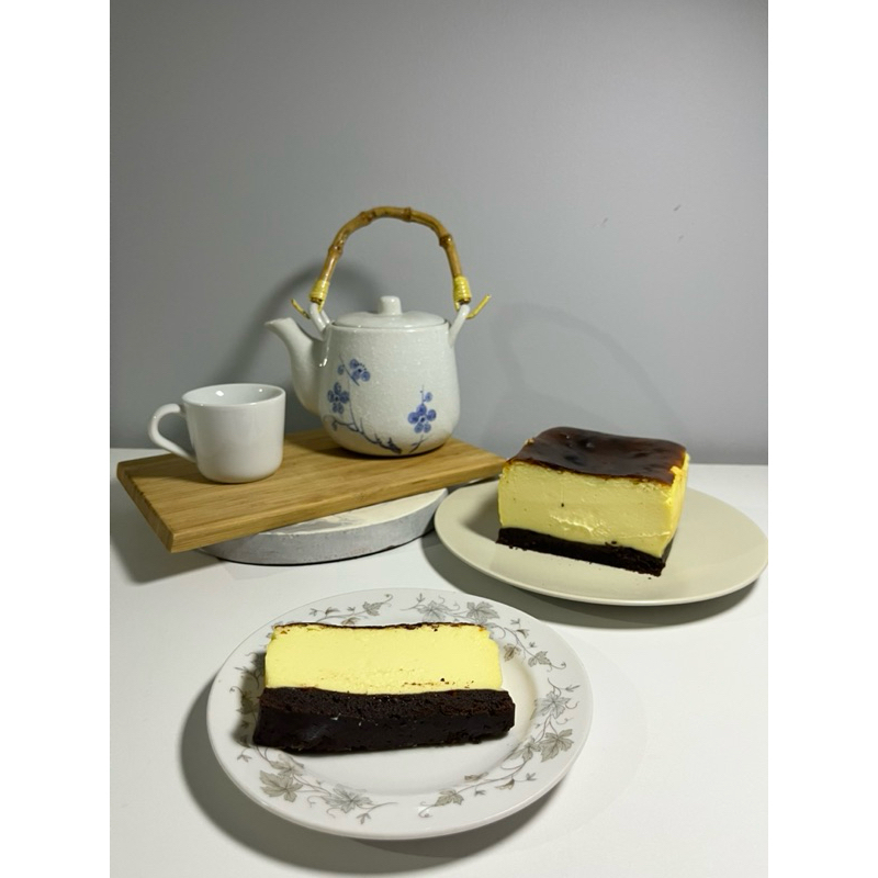 

The Bake Room - Brownie Burnt Cheesecake (Kue Bronis Cheese Cake)