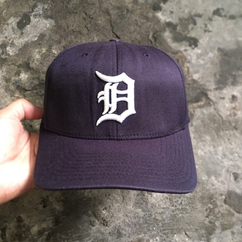 Topi Bekas Second MLB Logo D