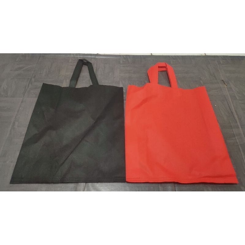 

Goodie Bag Jumbo Ukuran 45x10x51 Cocok untuk sembako dan kebutuhan lain