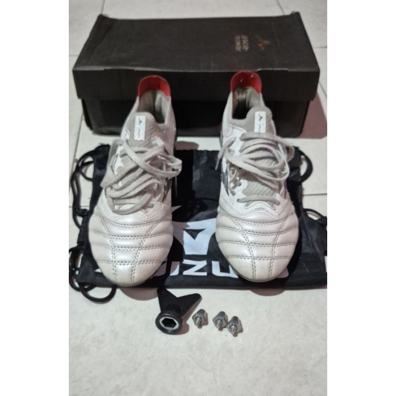 Mizuno Morelia Neo II Second