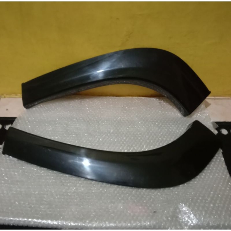 cover fender sambung bemper belakang Pajero 2021 2022