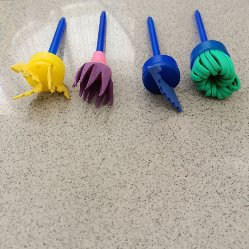 

Set DIY art and craft anak kuas cat kuas lukis 1 set isi 4 biji