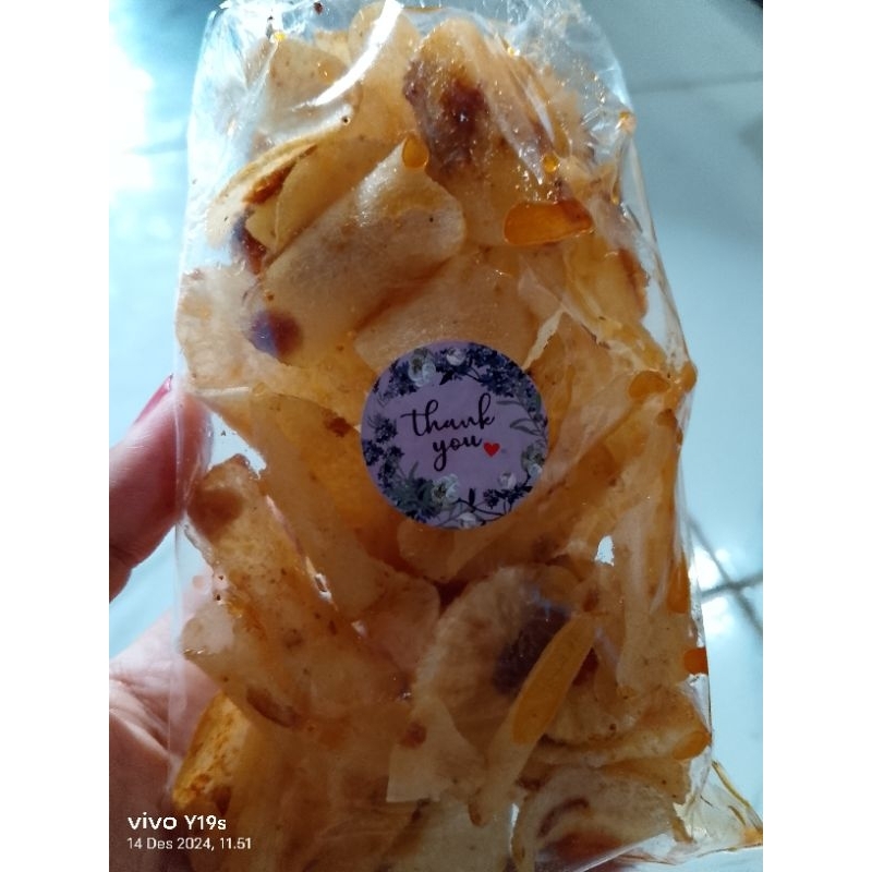 

kripik singkong cemilan makanan ringan