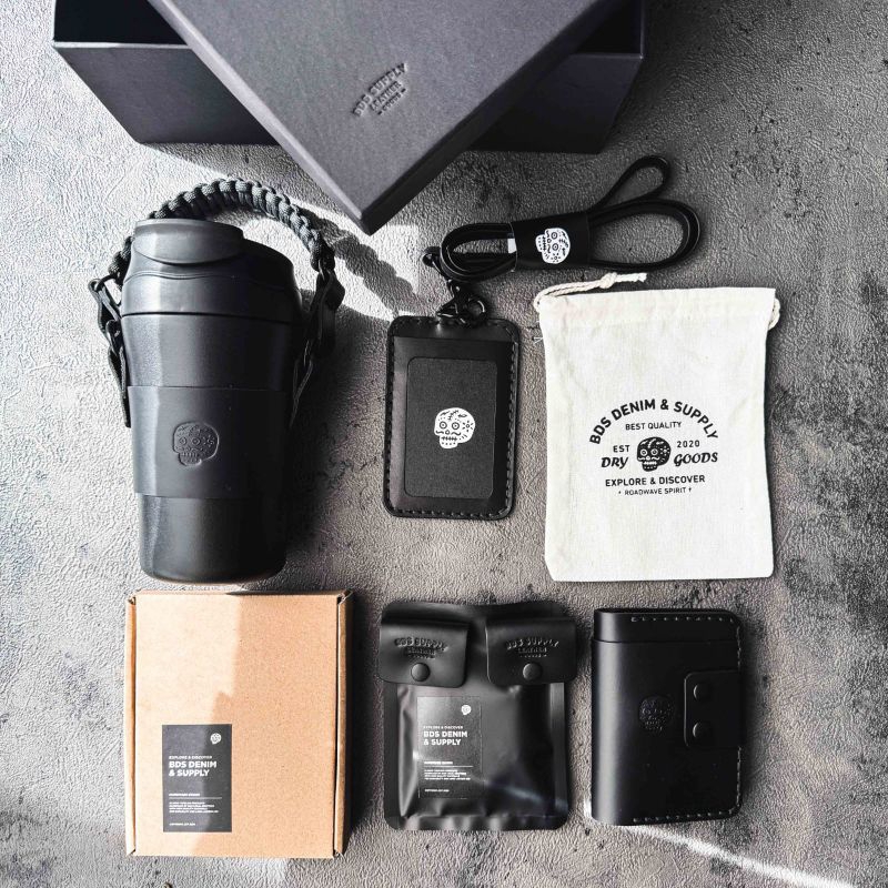 

BDS Curated BUNDLE products, include hardbox packaging
