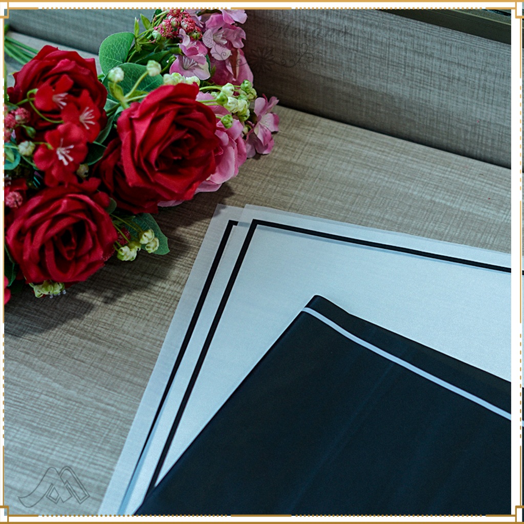 

[ 5 PCS ] Flower Wrapping Motif List Black n White Cellophane Waterproof Kertas Buket