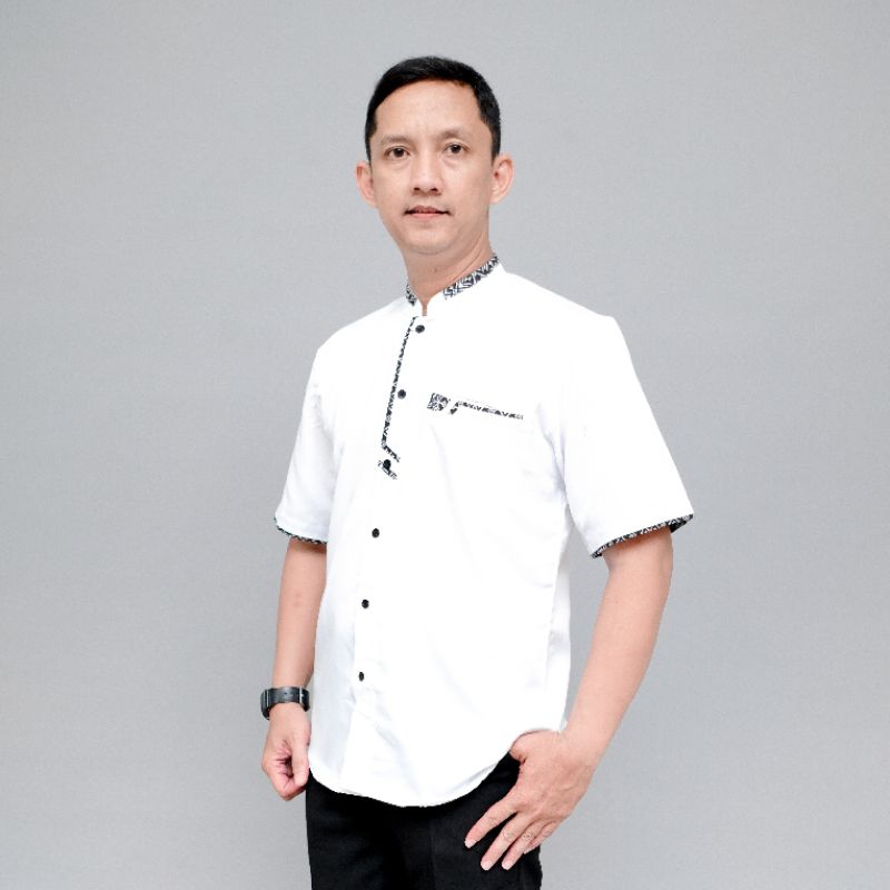 Koko Lengan Pendek El Rumi Putih Kombinasi Motif Anos