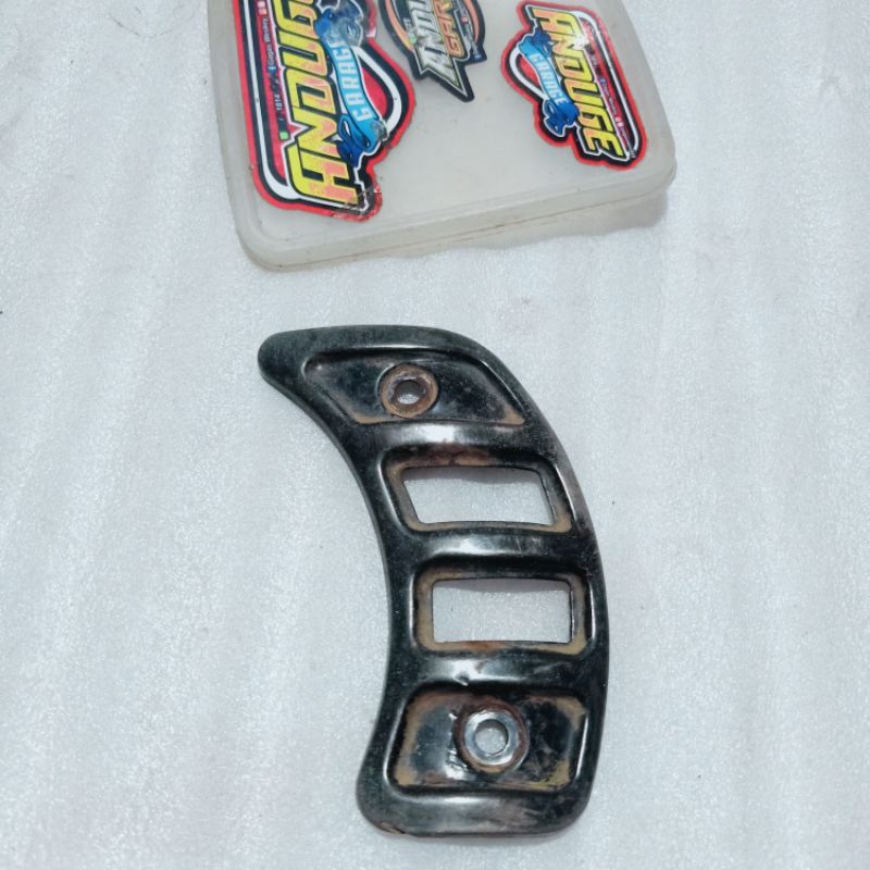 tameng pelindung pengaman tutup knalpot kenalpot Suzuki ts 125 ts125 Oryginal second bekas