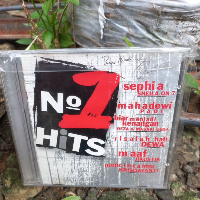 cd no 1 hits - sheila on 7 padi dewa