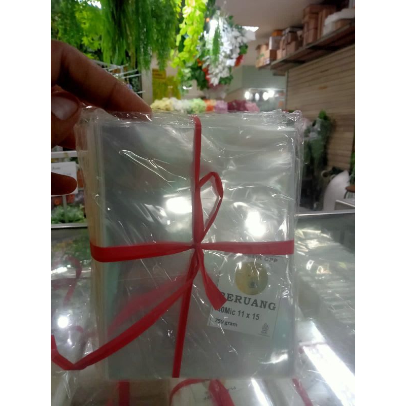 

opp 11x15berat 1kg