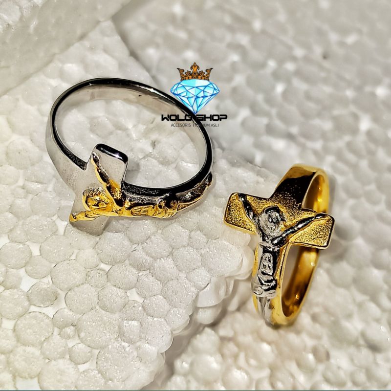Cincin Salib YESUS Bahan Titanium Anti Karat