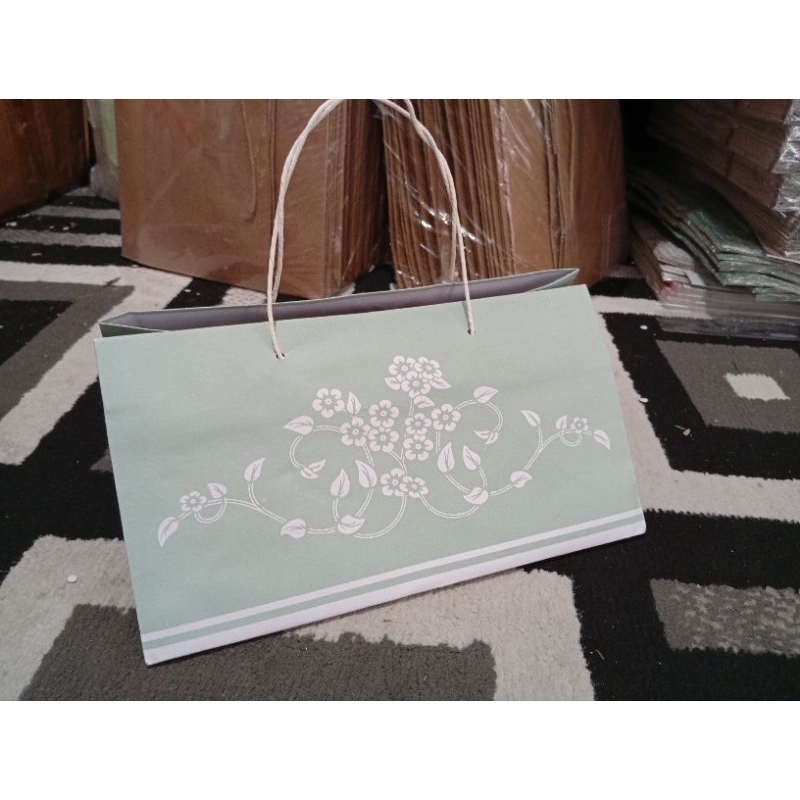 

Paperbag 27-19-15cm @10pcs