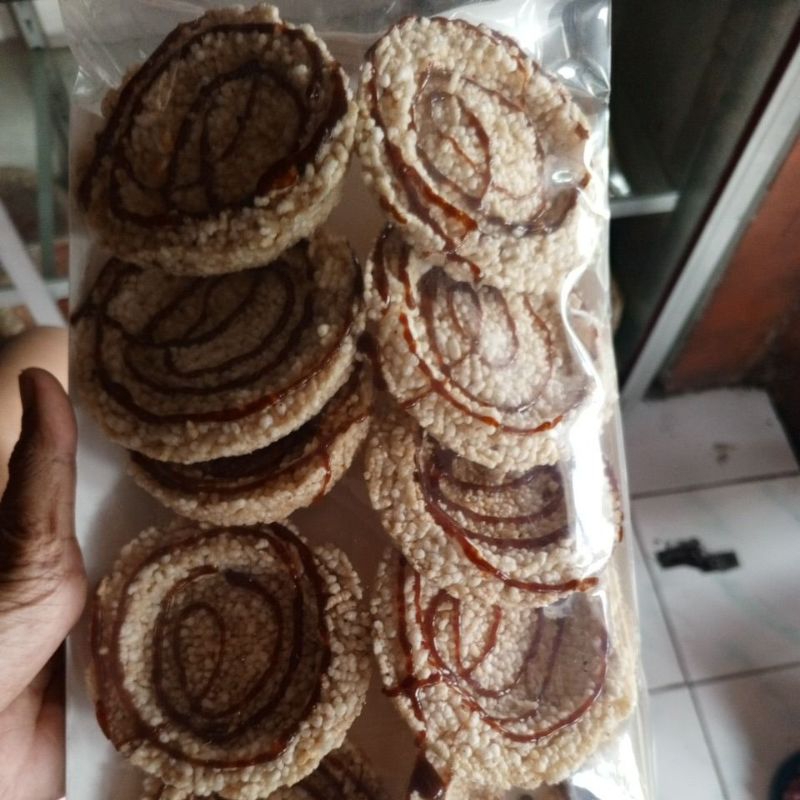 intip madu