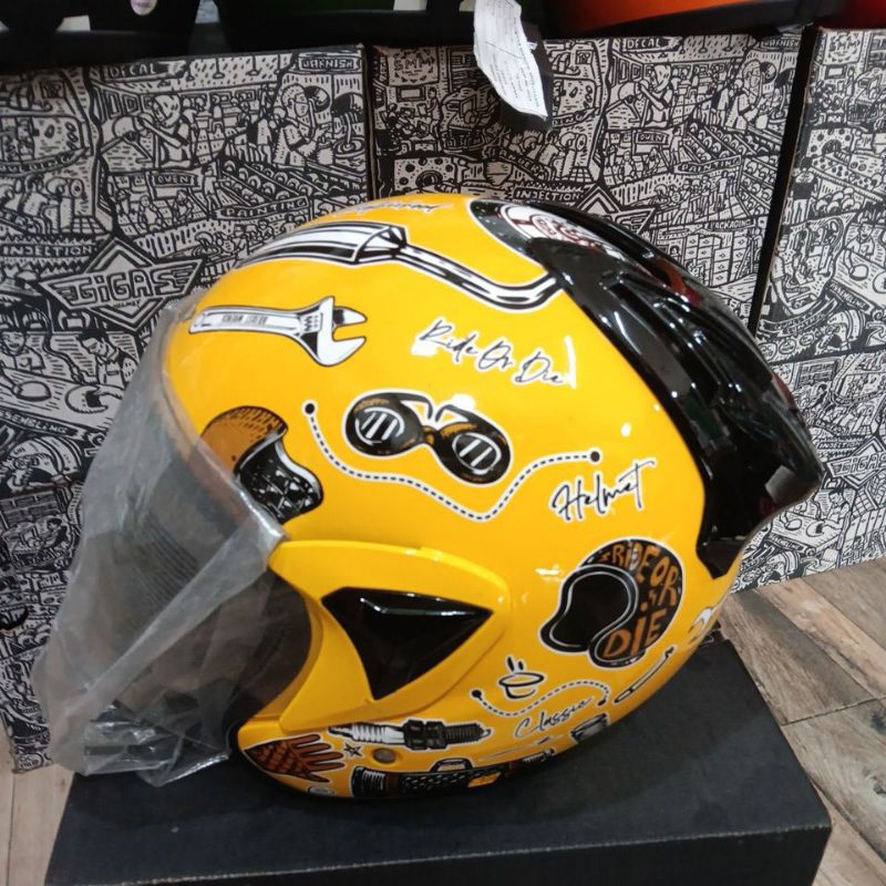 HELM GIGAS HALF FACE