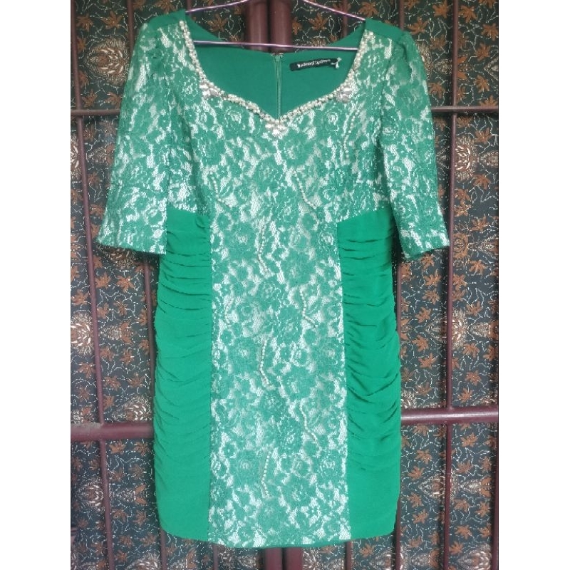 (PRELOVED) Dres Natal Terusan Gaun Hijau Wanita