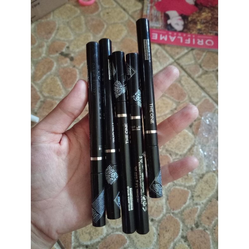 the one eyeliner stylo Oriflame