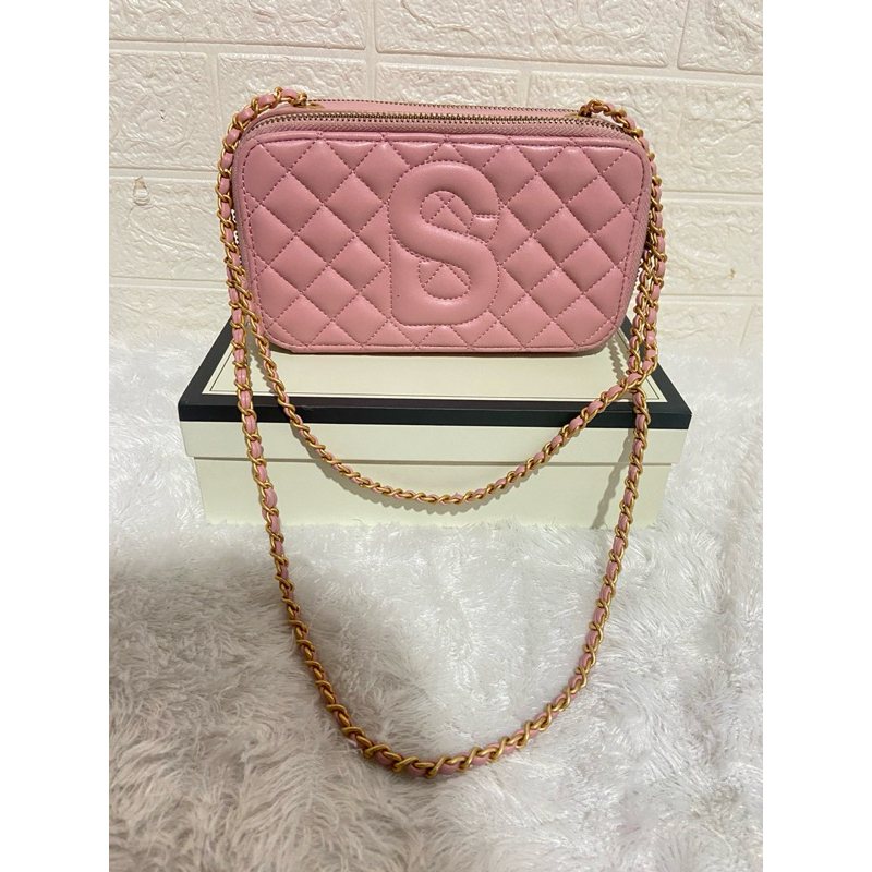 Preloved yura bag buttonscarves