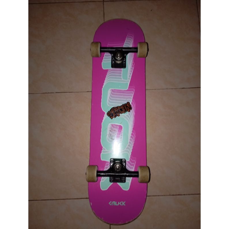 skateboard tuck bekas