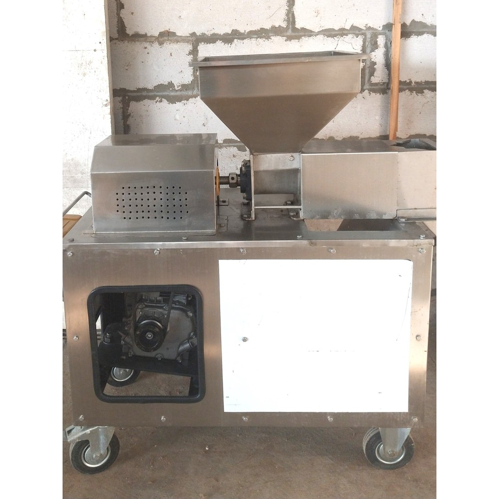 

MESIN PERAS SANTAN KELAPA SECOND MERK MAR-C TYPE A100