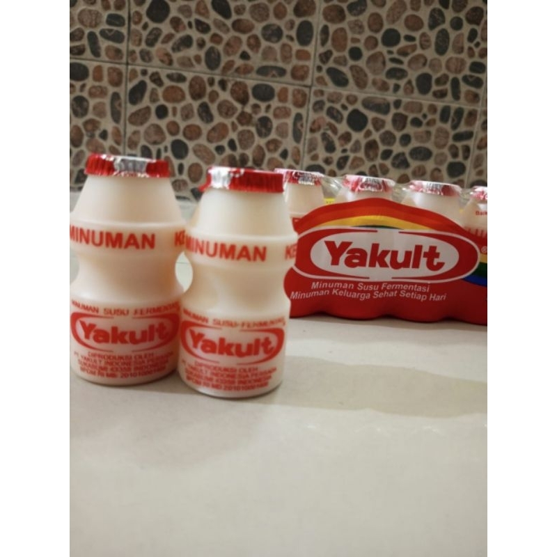 

Susu Yakult 1 pres isi 5 botol . Beli 10 pres free Gelas Cangkir