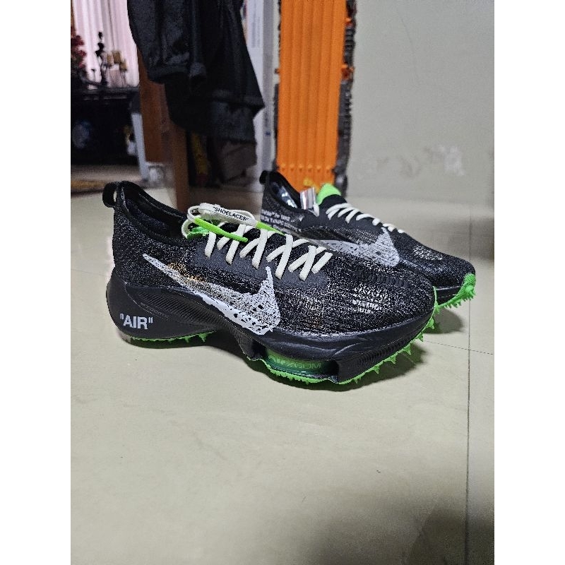 Sepatu Nike x OFF-WHITE Air Zoom Tempo Next%