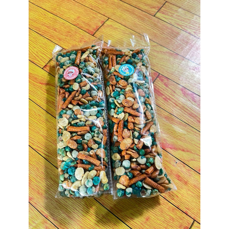 

KACANG CAMPUR