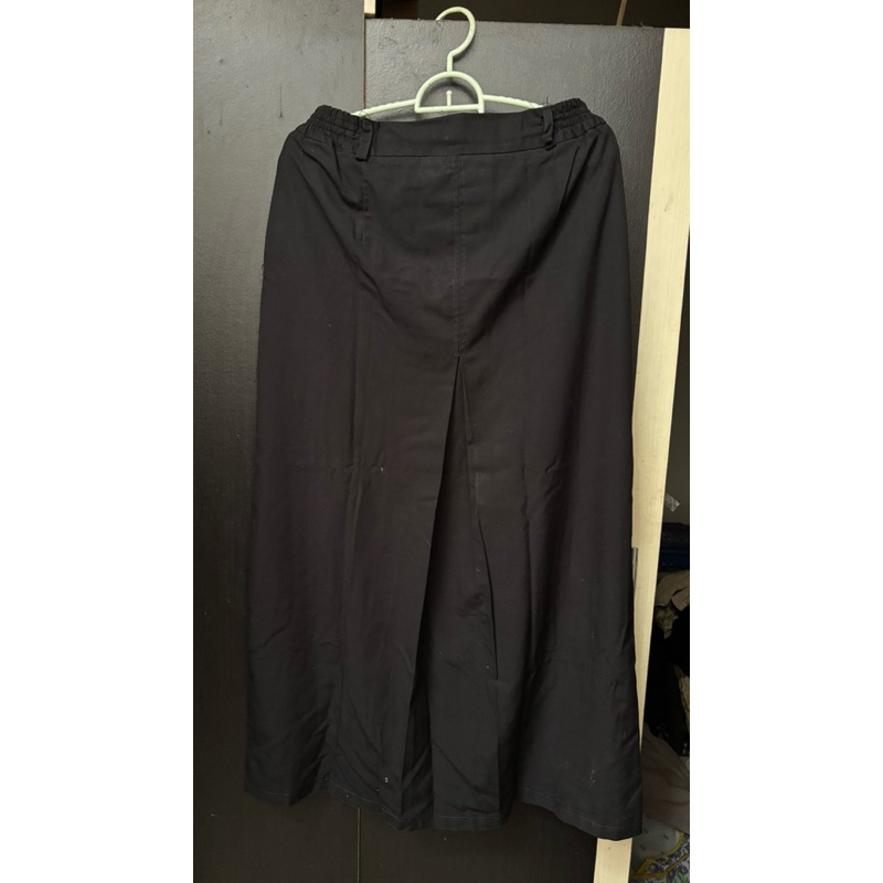 Rok Sekolah Span Satu Hitam