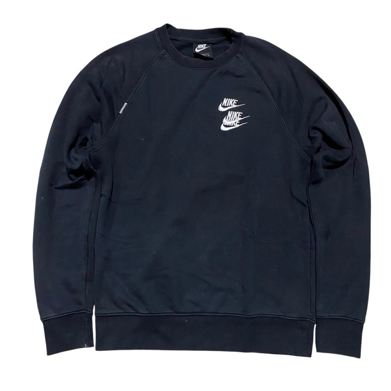 Nike NSW worldwide black crewneck