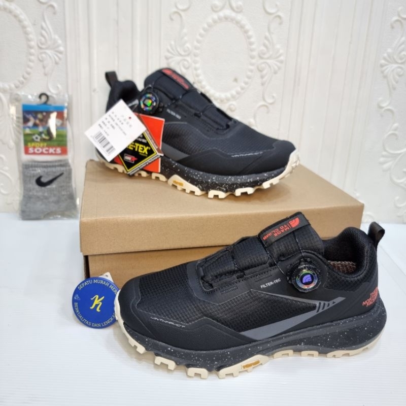 Sepatu Olahraga The north face outdoor shoes NF - in black×orange