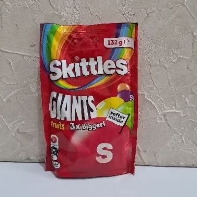 

SKITTLES FRUITS GIANTS 132 GR
