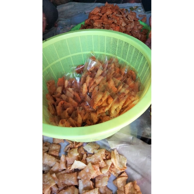 

Kripik ladrang aneka rasa