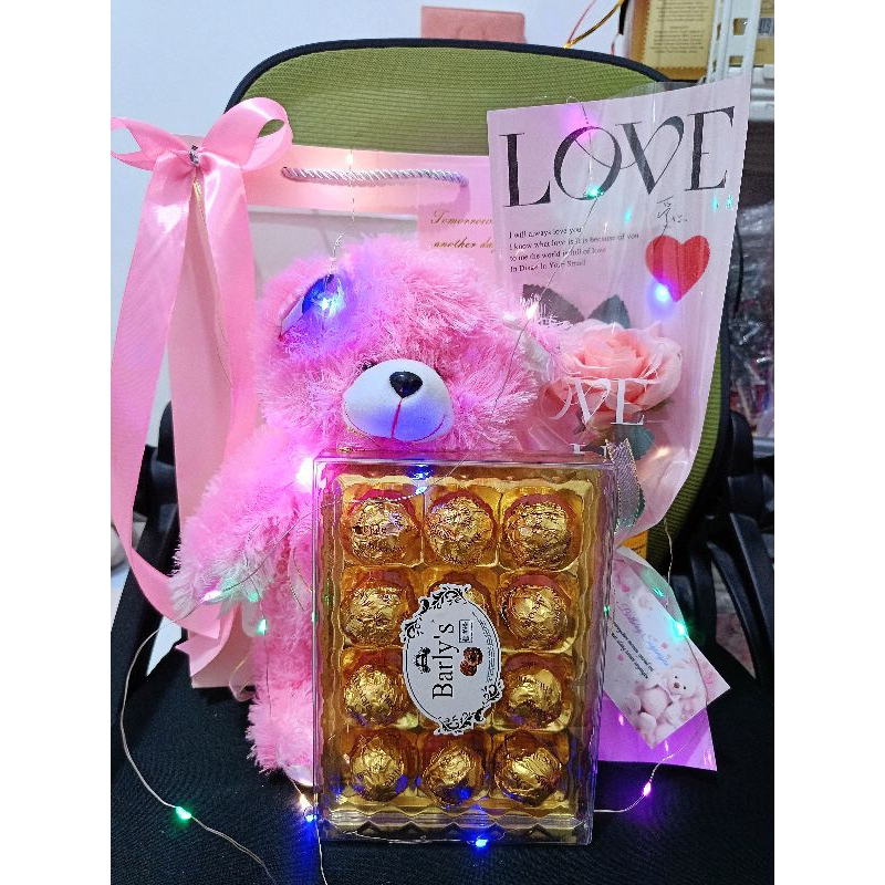 

KADO VALENTINE / GIFT VALENTINE / VALENTINE / KADO ULTAH / KADO ANNIVERSARY / COKLAT VALENTINE / BONEKA / BUKET BUNGA / BUKET VALENTINE