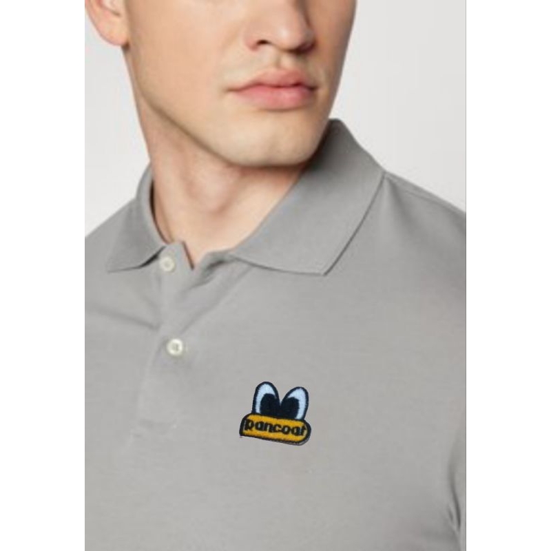 polo t-shirt pancoat bordir. kaos kerah bordir lengan pendek warna misty/abu muda