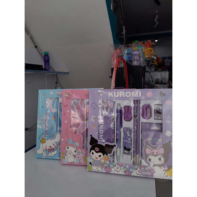 

Set Alat Tulis Sanrio