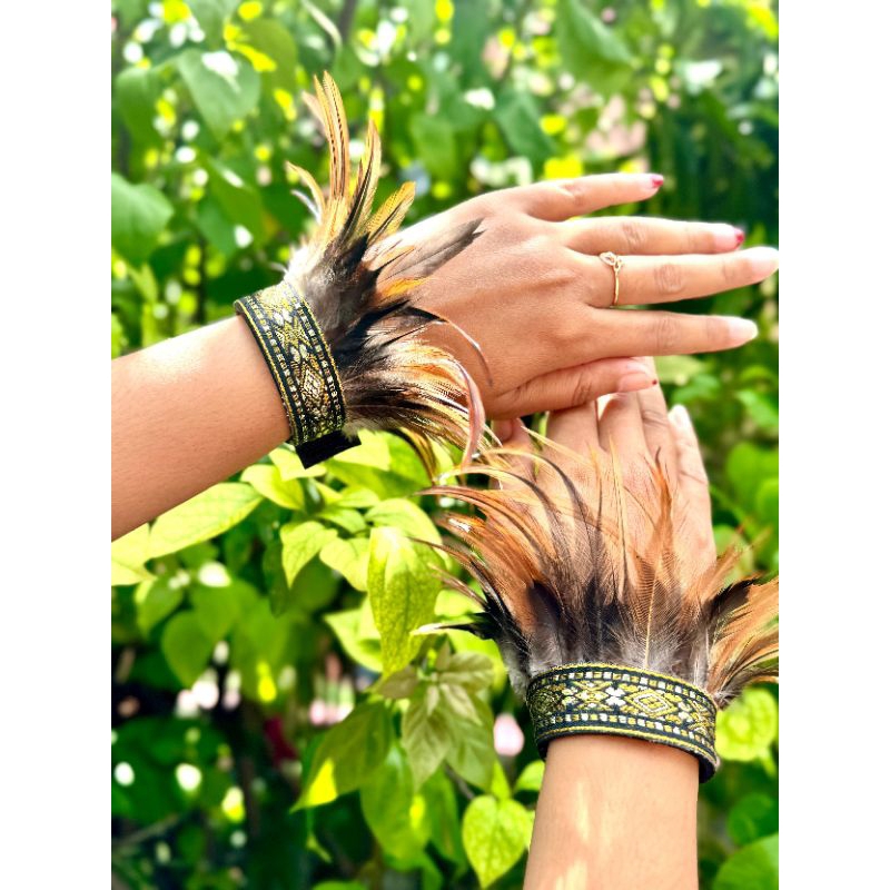 gelang Dayak/gelang bulu/bulu tangan dan kaki/asesoris Dayak,adat Dayak adat Kalimantan, asesoris ta