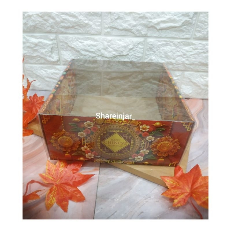 

Kotak Mika Imlek 22x22x10cm-Box Packaging Dus Kado Chinese New Year