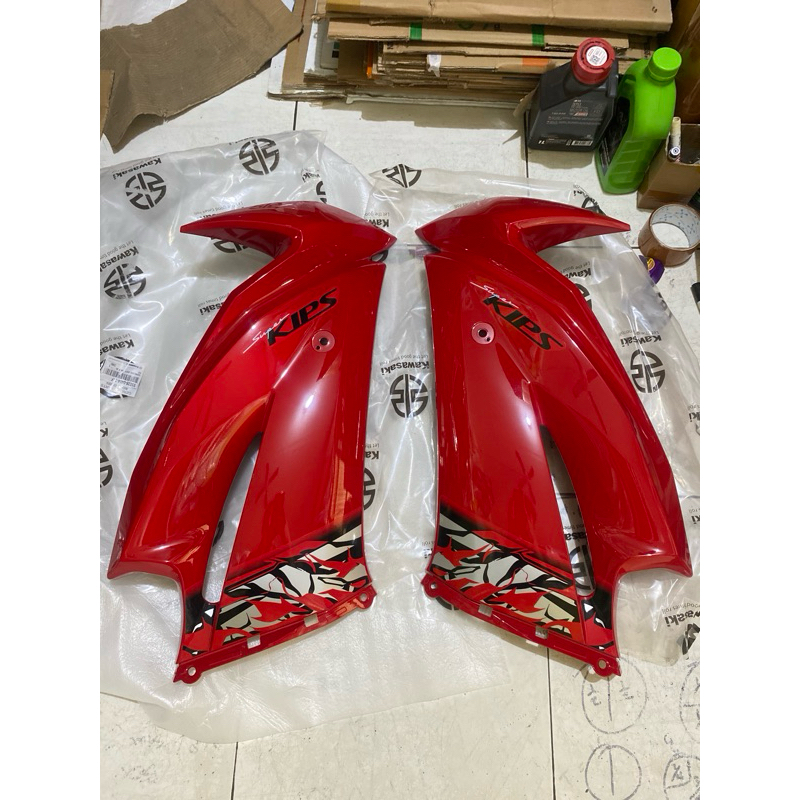 Sepasang Sayap Fairing ninja RR new 2013 merah stiker batik