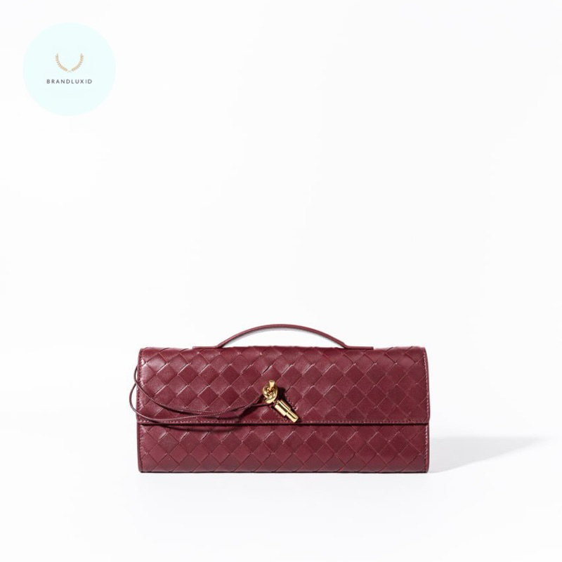 Bottega Veneta Andiamo clutch with handle Black Barolo