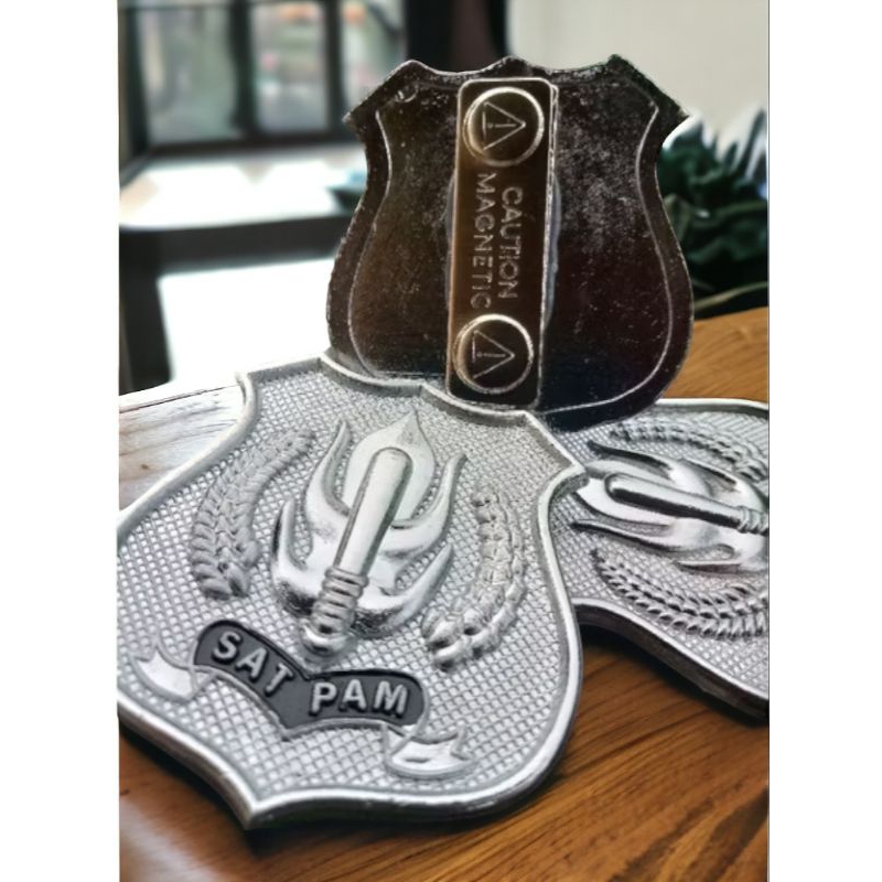 pin lencana kewenangan magnet satpam security