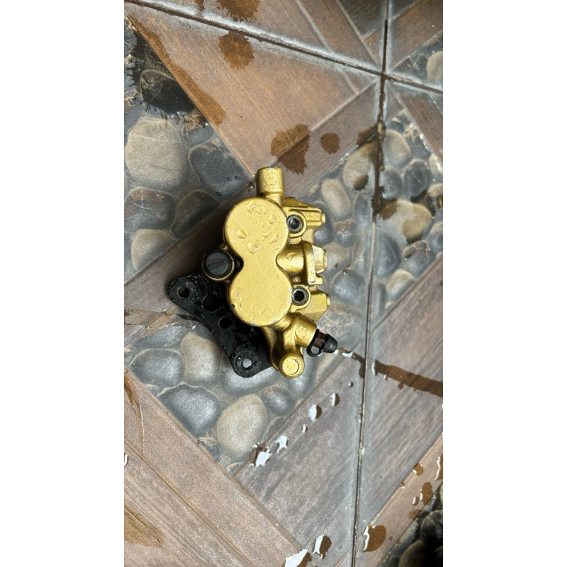 Kaliper Depan Kawasaki Ninja rr