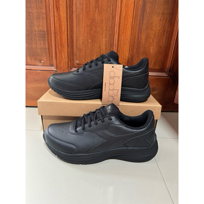 DIA DORA EAGLE 5 7 MEN FULLBLACK sepatu sekolah hitam polos