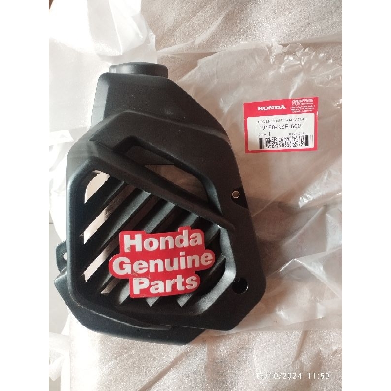19150KZR600 / COVER COMP RADIATOR / TUTUP RADIATOR VARIO 125 KZR