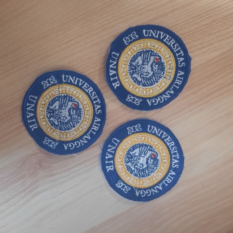 Emblem bordir logo unair warna biru utk almamater/polo/kaos
